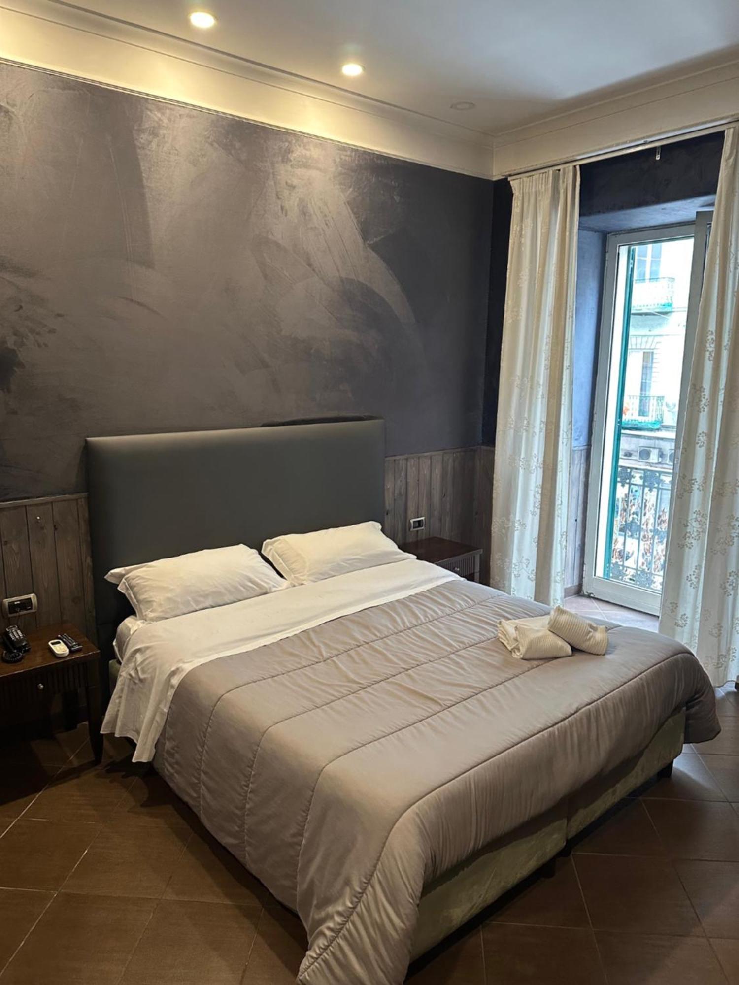 Smart Station Hotel Napoli Esterno foto